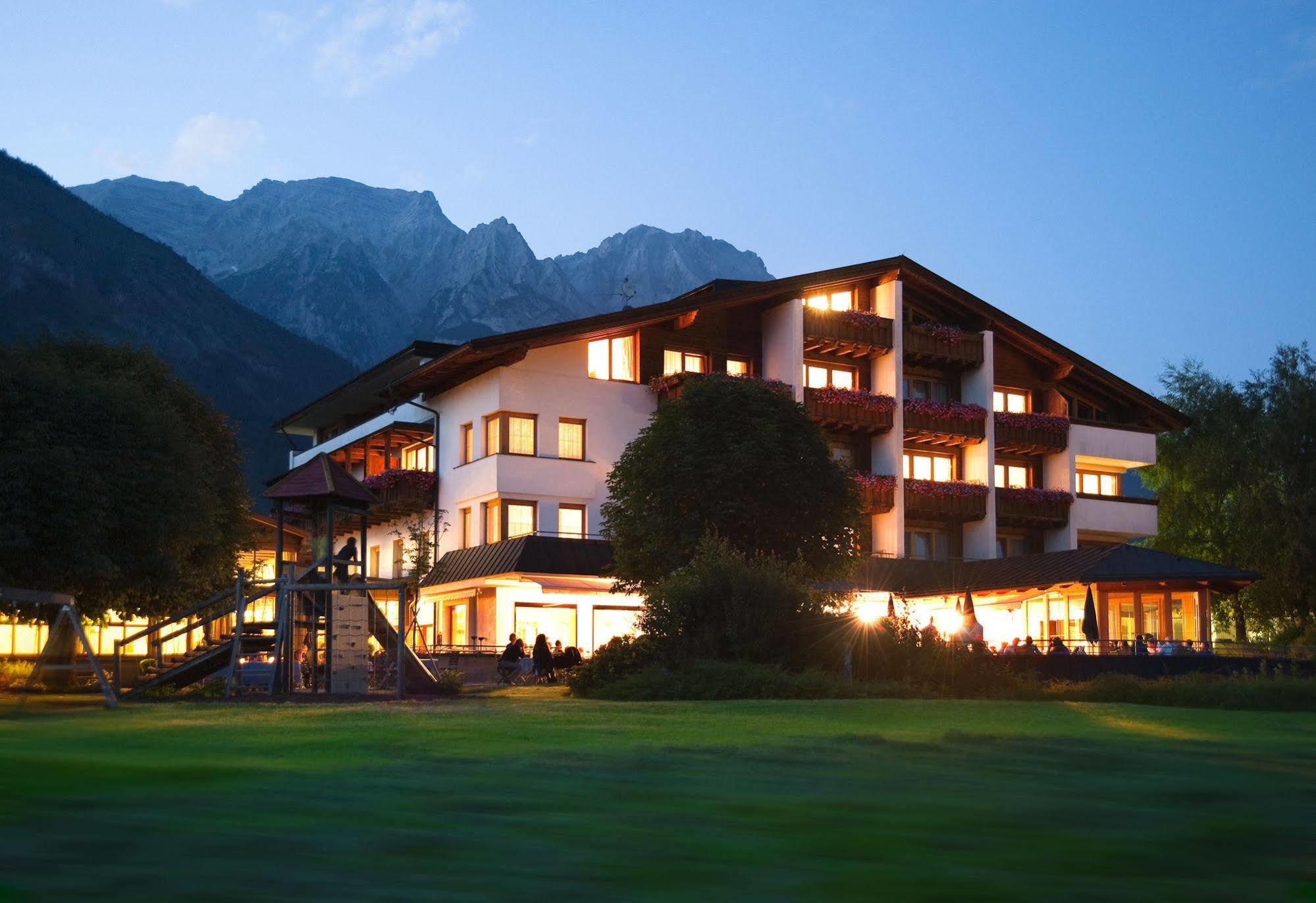 Landgasthof Bogner By Myquartier Absam Exterior foto